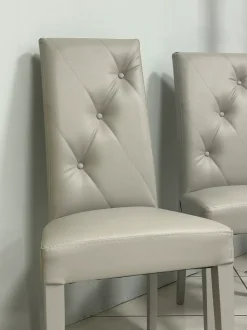 Sedia da soggiorno realizzata in ecopelle Bellinzona di Target point