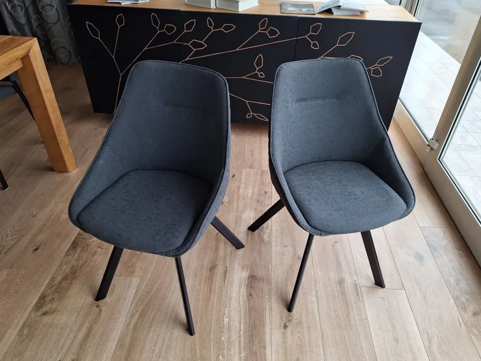 Sedia da soggiorno realizzata in ecopelle Bilbao di Target point