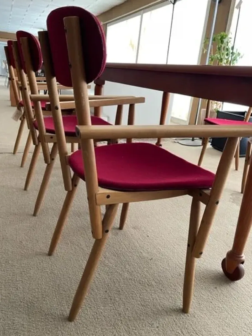 Sedia in legno con braccioli Legno in Offerta Outlet