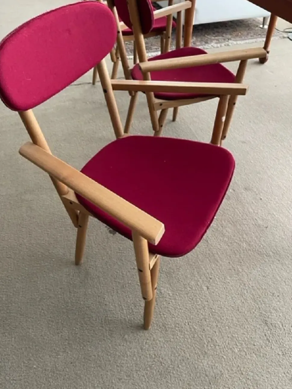 Sedia in legno con braccioli Legno in Offerta Outlet