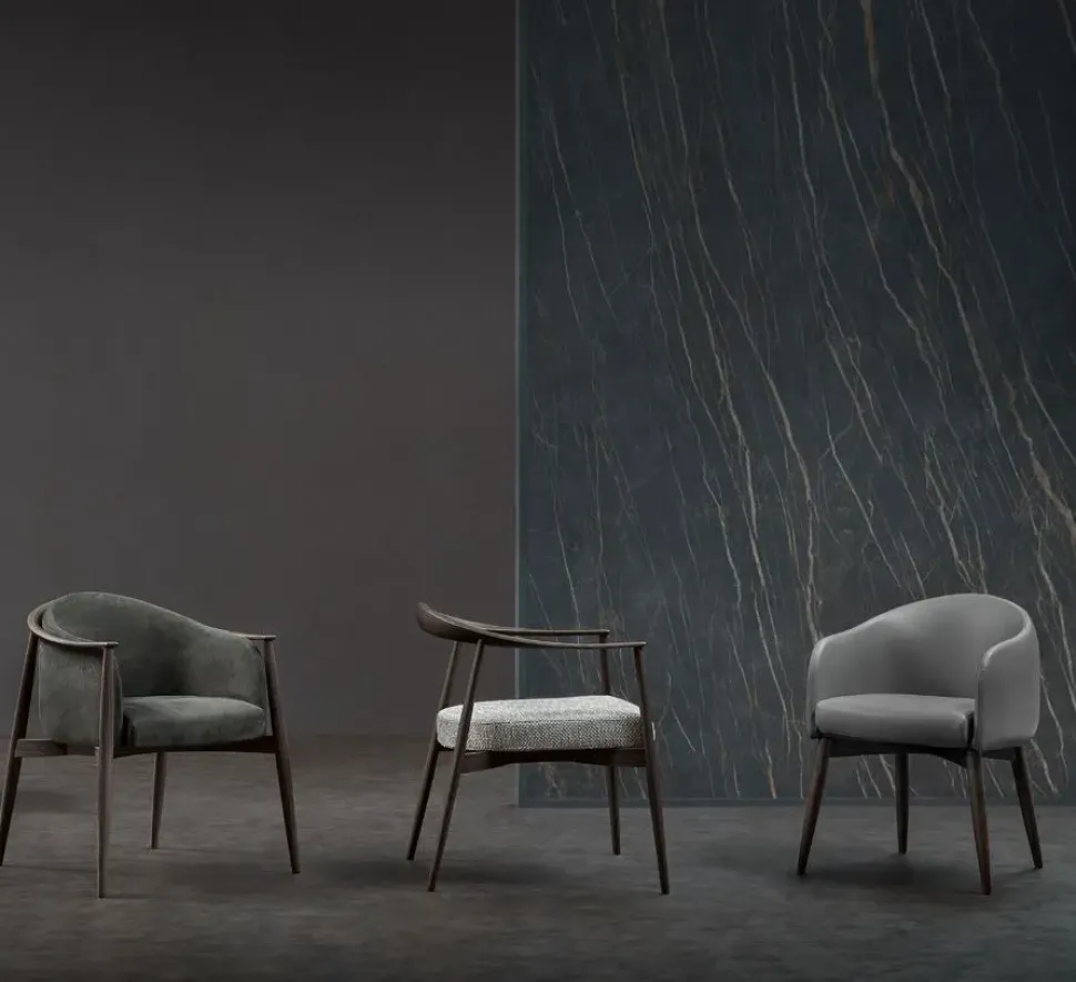 Sedia in tessuto modello Tekton di Flou