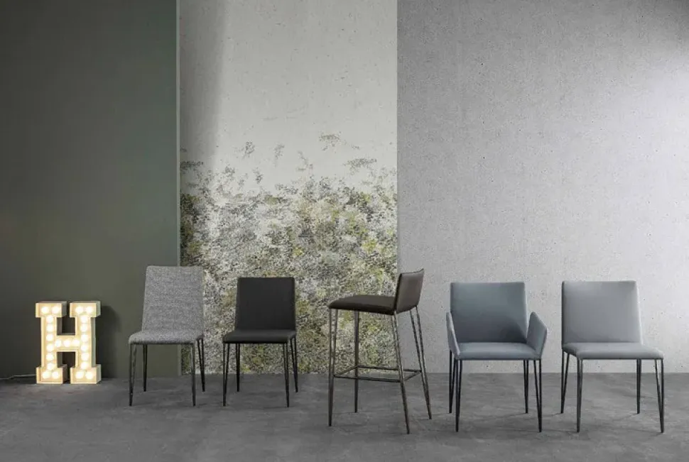 Sedia in tessuto senza braccioli Sedia bonaldo filly up in tessuto gambe rivestite in Offerta Outlet