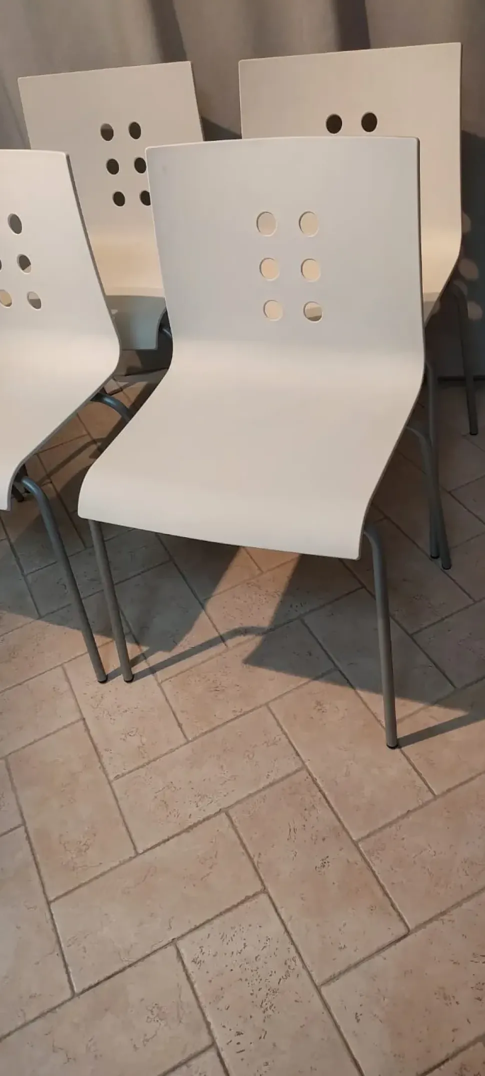 Sedia modello Arca a marchio Doimo cityline scontata del 71%