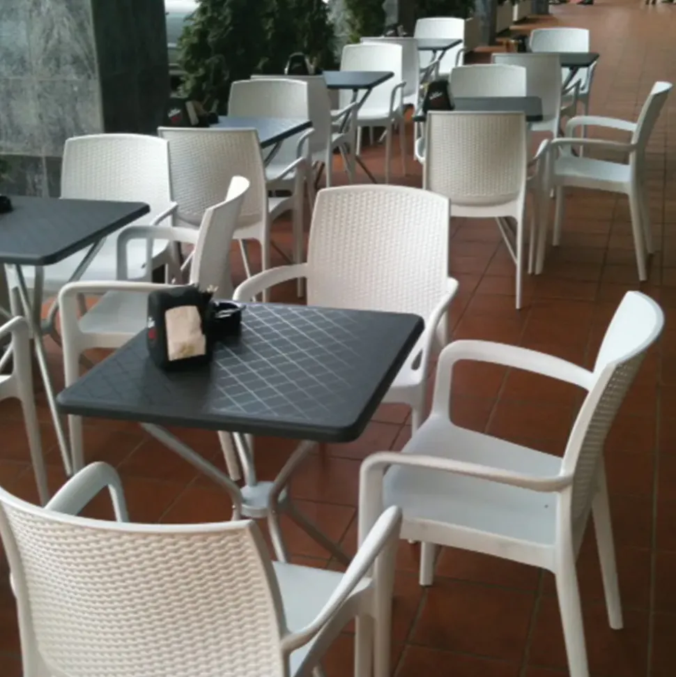 Sedia modello Bolero da soggiorno di La seggiola -30%