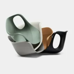 Sedia modello Elephantino a marchio Kristalia scontata del 50%