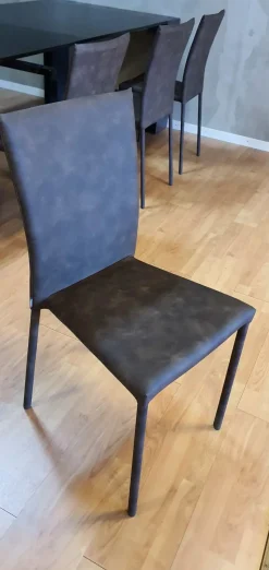 Sedia modello Premiere a marchio Ozzio scontata del 64%