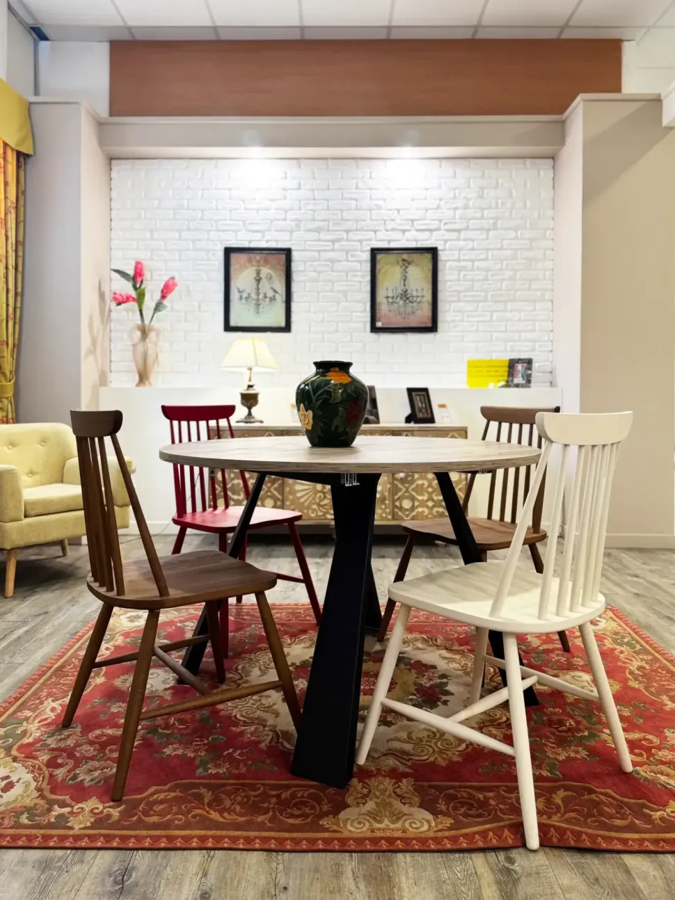 Sedia modello Set di 4 pezzi a marchio Dialma brown scontata del 45%