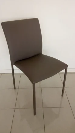 Sedia modello Simba a marchio Bontempi scontata del 51%