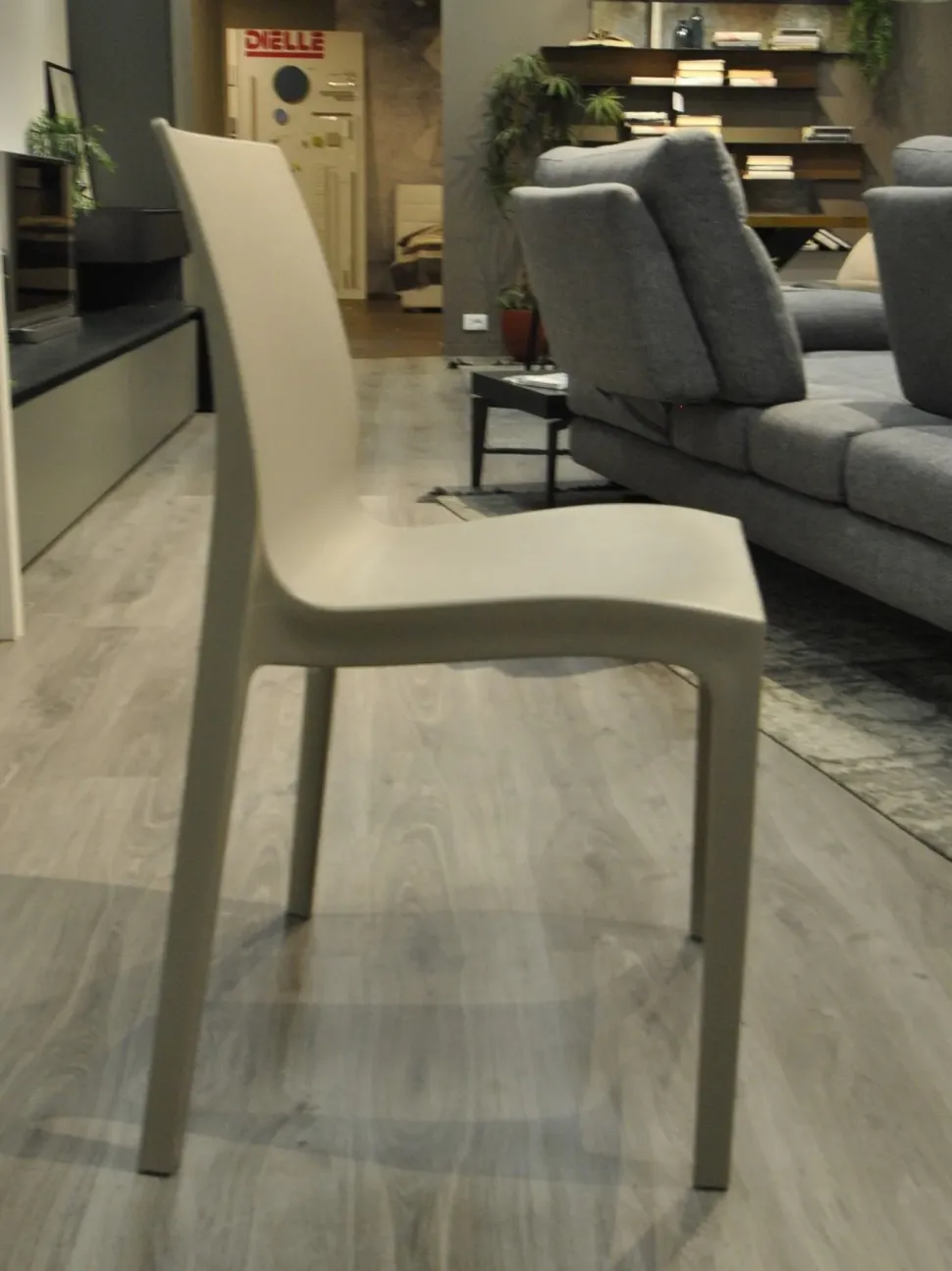 Sedia Quattro sedie falena velvet di La seggiola in OFFERTA OUTLET -20%