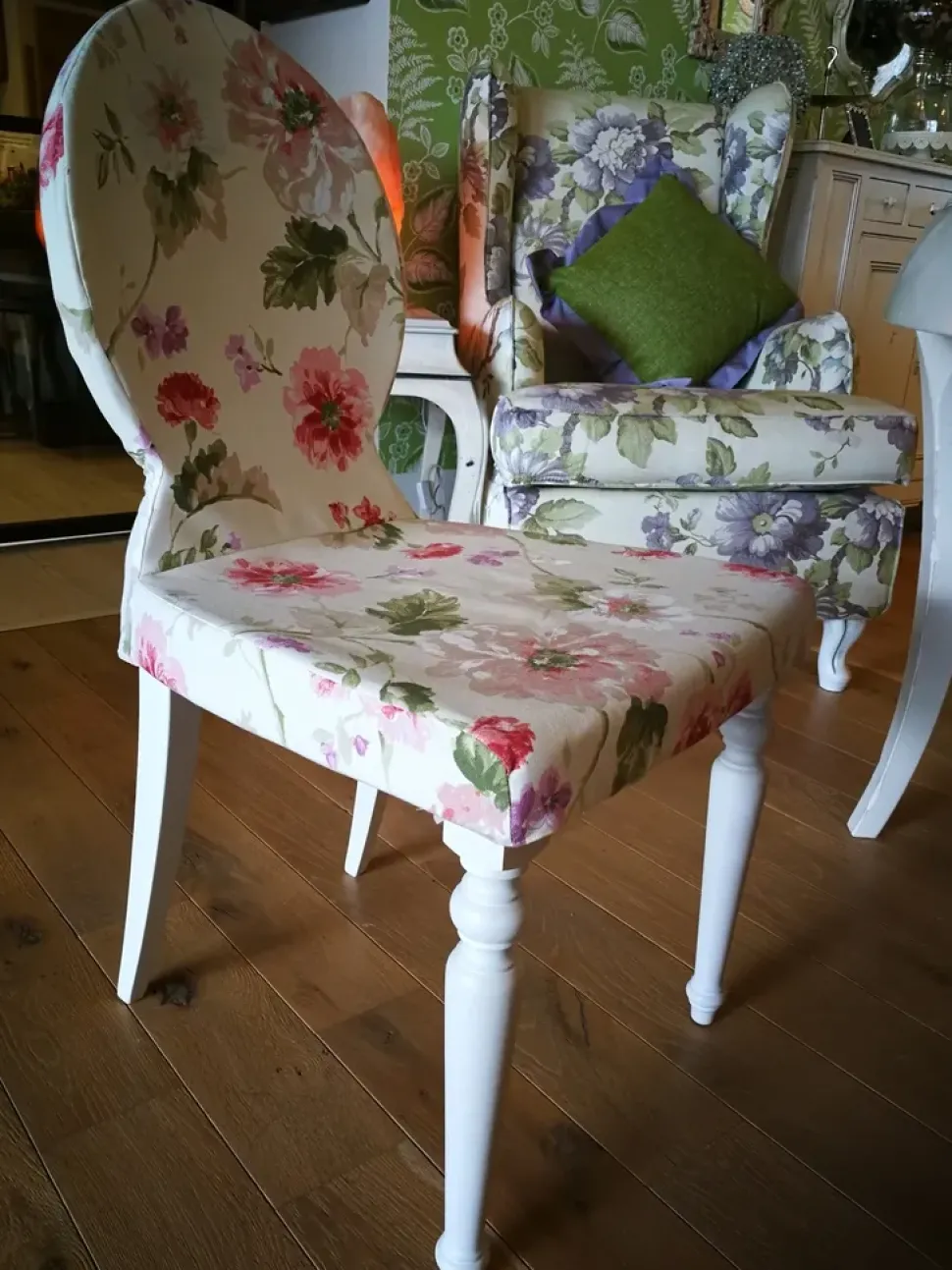 Sedia Sedia in legno rivestita in stoffa di Callesella in OFFERTA OUTLET -66%