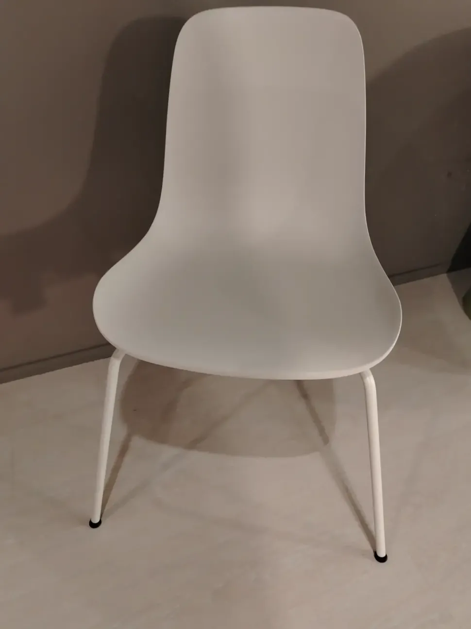 Sedia Sedie elephantino da cucina realizzata in plastica scontata del 21%