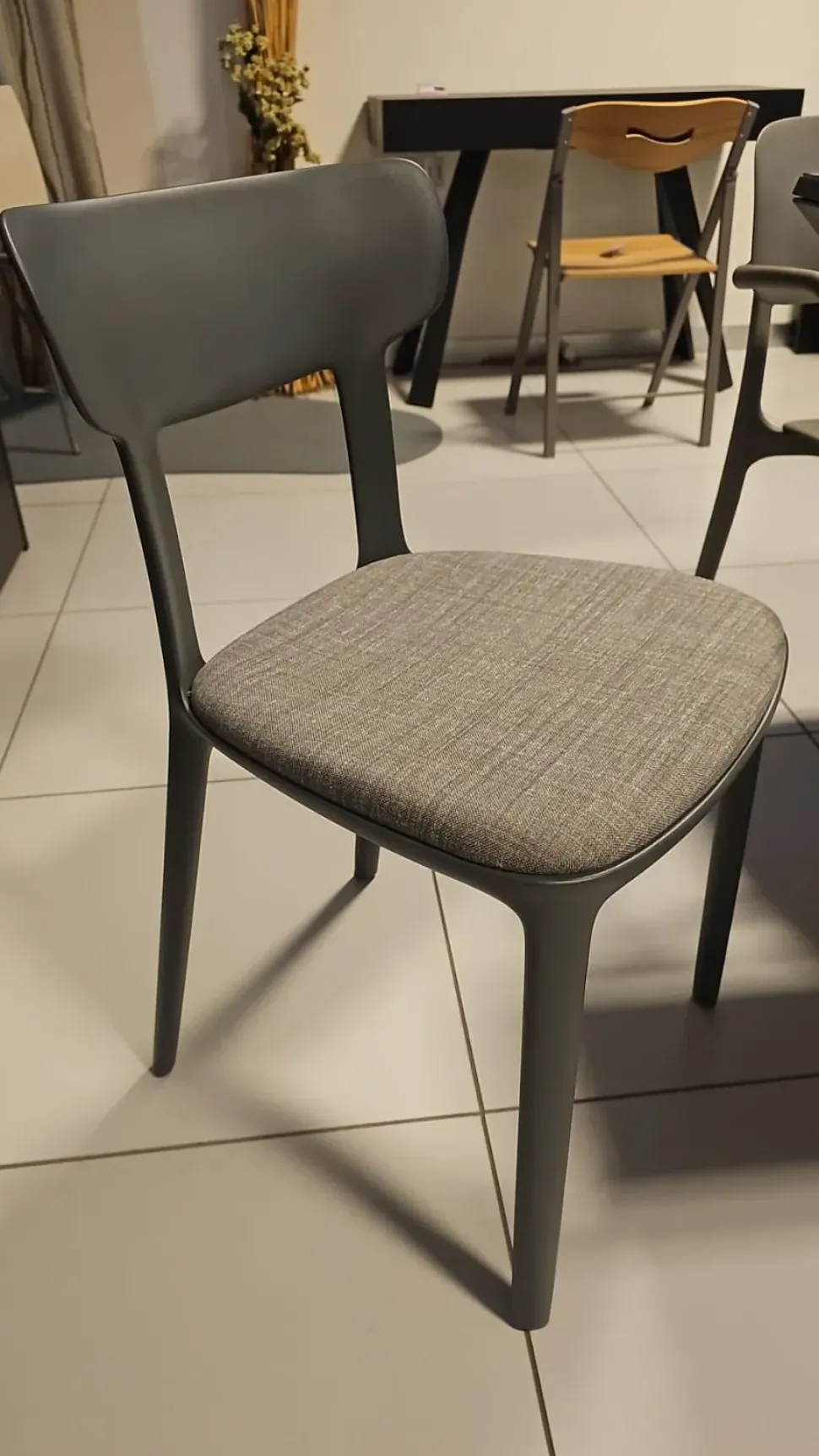 Sedia senza braccioli Canova di Infiniti a prezzo Outlet