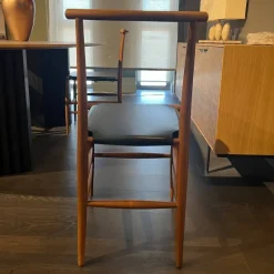 Sedia senza braccioli modello Pelleossa a prezzo riservato