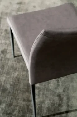 Sedia senza braccioli Nexus di Ozzio a prezzo ribassato