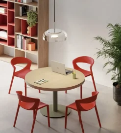 Sedia Set 4 sedie kicca da cucina realizzata in plastica scontata del 35%