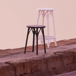 Sgabello A.i. stool light Kartell a prezzo scontato