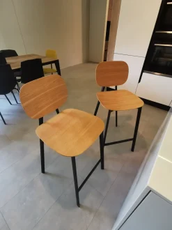 Sgabello con 4 gambe Sgabello tata Pointhouse a prezzi convenienti