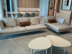 Sgabello Olos too  Bonaldo con base centrale convenienti