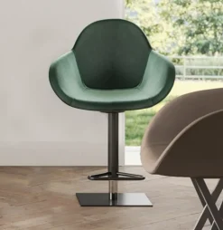 Sgabello regolabile in altezza Vasco Ozzio a prezzo ribassato