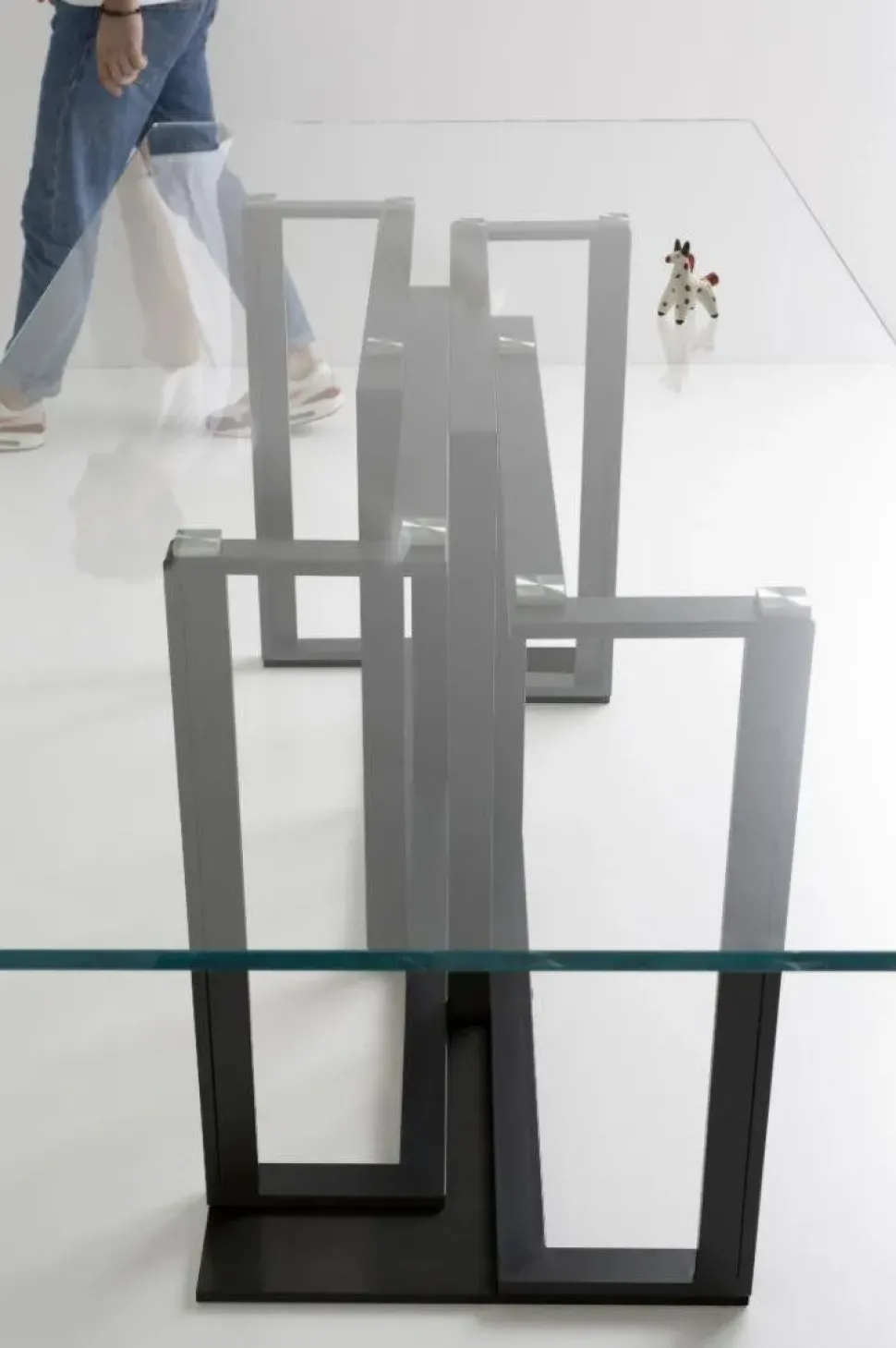 Tavolo Accademia Pointhouse in vetro Fisso