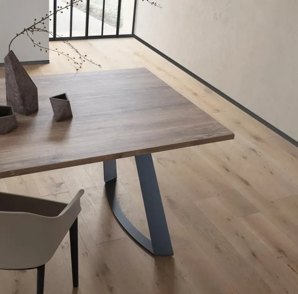 Tavolo Bruno * La primavera a prezzo scontato