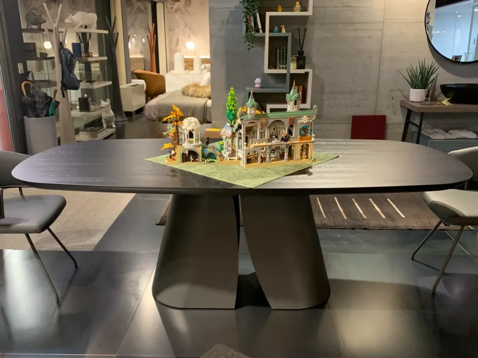 Tavolo Cosmopolitan Devina nais in legno Fisso