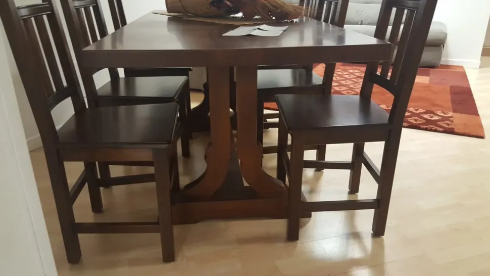 tavolo cucina classico con 6 sedie