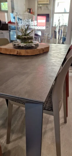 Tavolo Diamante Point house in laminato Allungabile scontato 35%