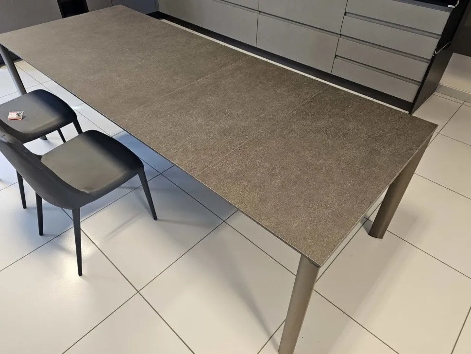 Tavolo Eminence evo Connubia in laminato Allungabile