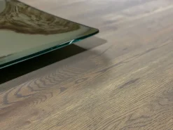 Tavolo fisso Cosmopolitan di Devina nais a prezzo riservato