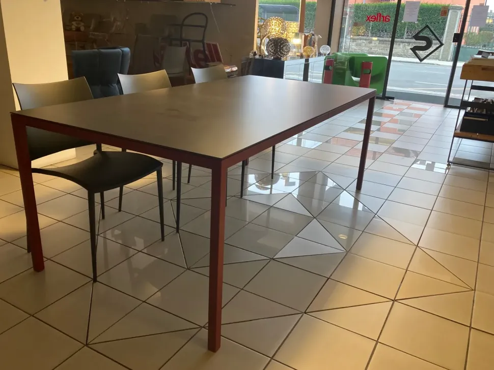 Tavolo Helsinki 35 Desalto in ceramica Rettangolare allungabile scontato 41%