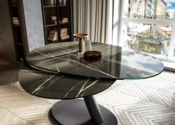 Tavolo in altri materiali ovale One Easyline a prezzo ribassato