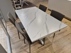 Tavolo in ceramica rettangolare Bilbao Artigianale in offerta outlet