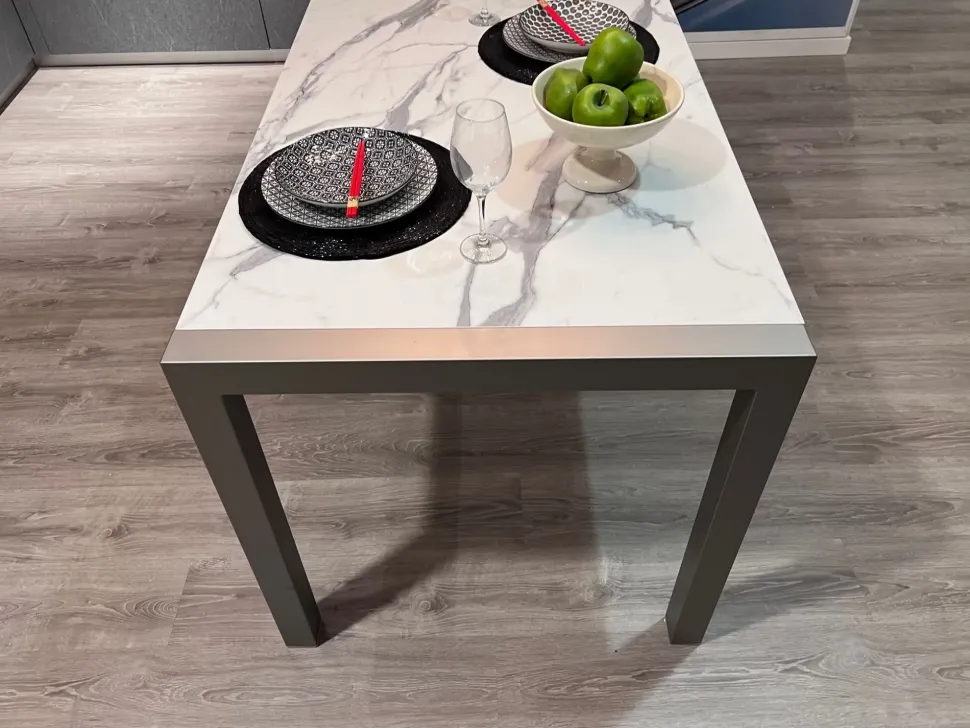 Tavolo in laminato rettangolare Quadrifoglio Scavolini a prezzo ribassato