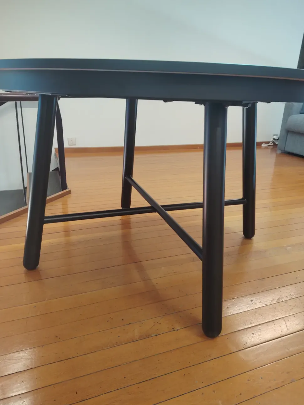 Tavolo in laminato rotondo Combo tondo Pointhouse in offerta outlet