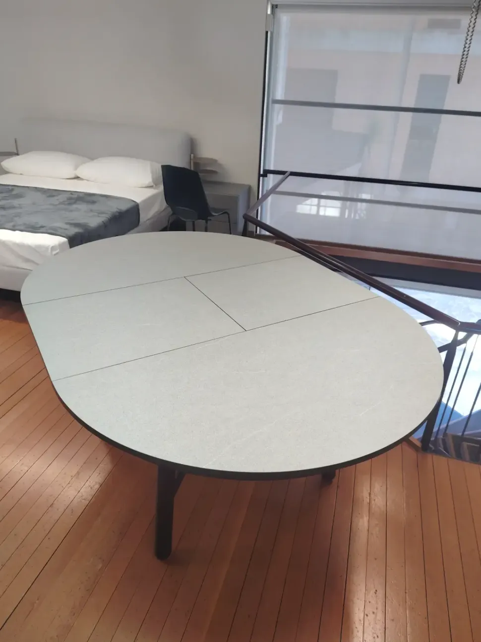 Tavolo in laminato rotondo Combo tondo Pointhouse in offerta outlet