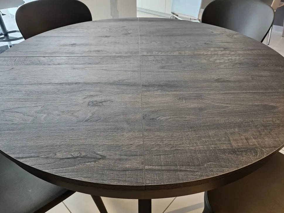 Tavolo in laminato rotondo Petalo Easyline in offerta outlet