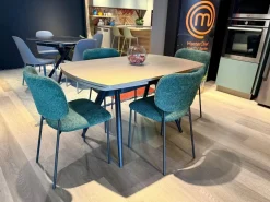 Tavolo in laminato sagomato Elica Sedit a prezzo scontato