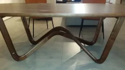 Tavolo in legno ovale 988 Rolf benz in offerta outlet