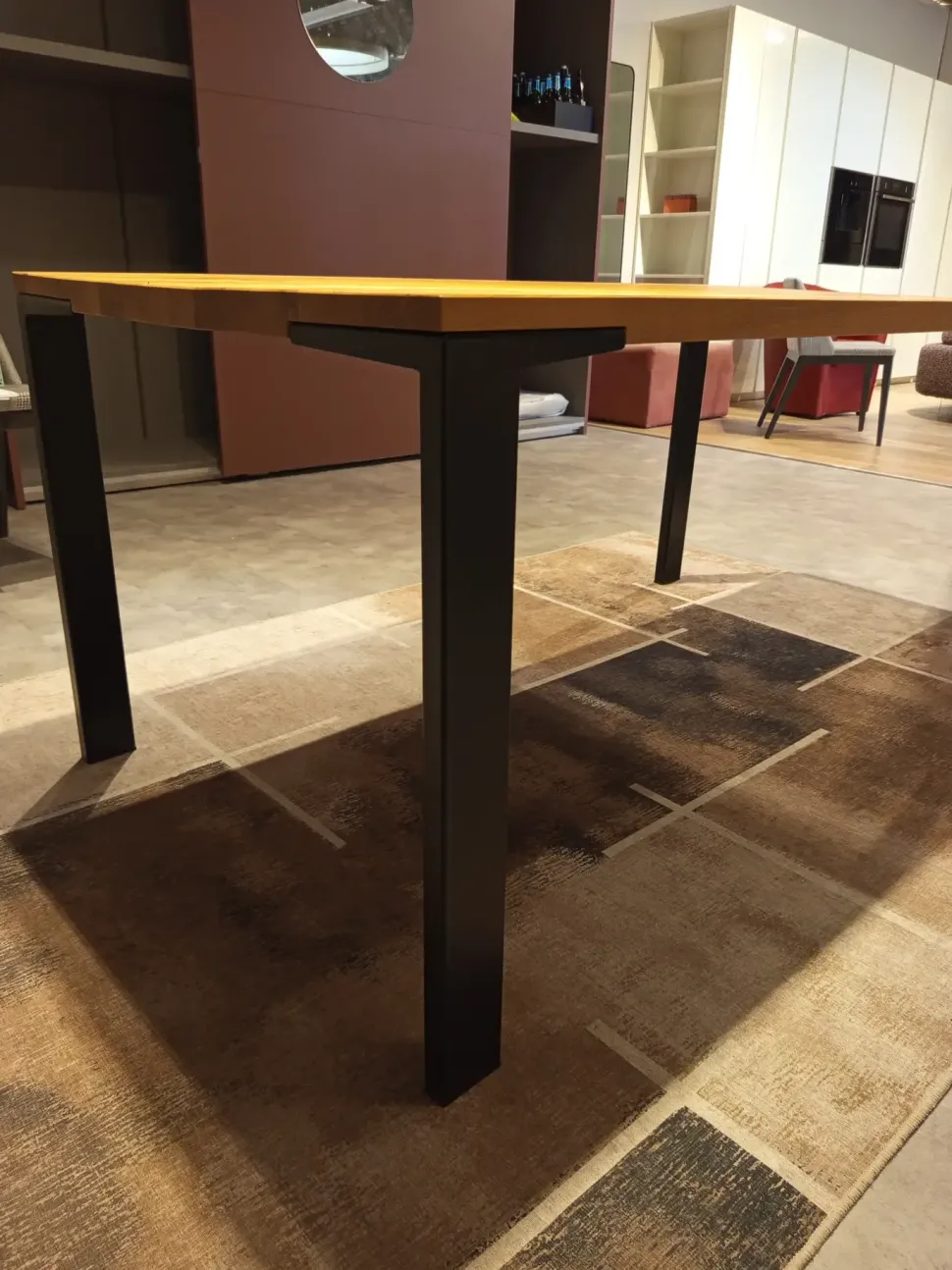 Tavolo in legno rettangolare Platz Mirandola nicola e cristano a prezzo scontato