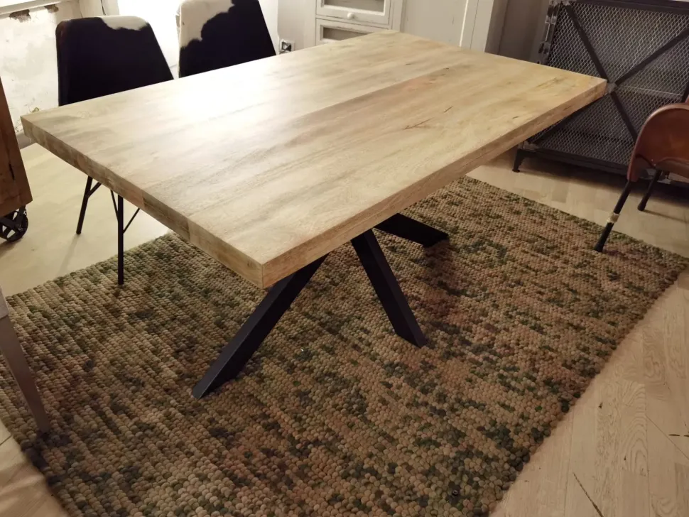 Tavolo in legno rettangolare Tavolo industrial design base ferro legno in offerta Outlet etnico in offerta outlet