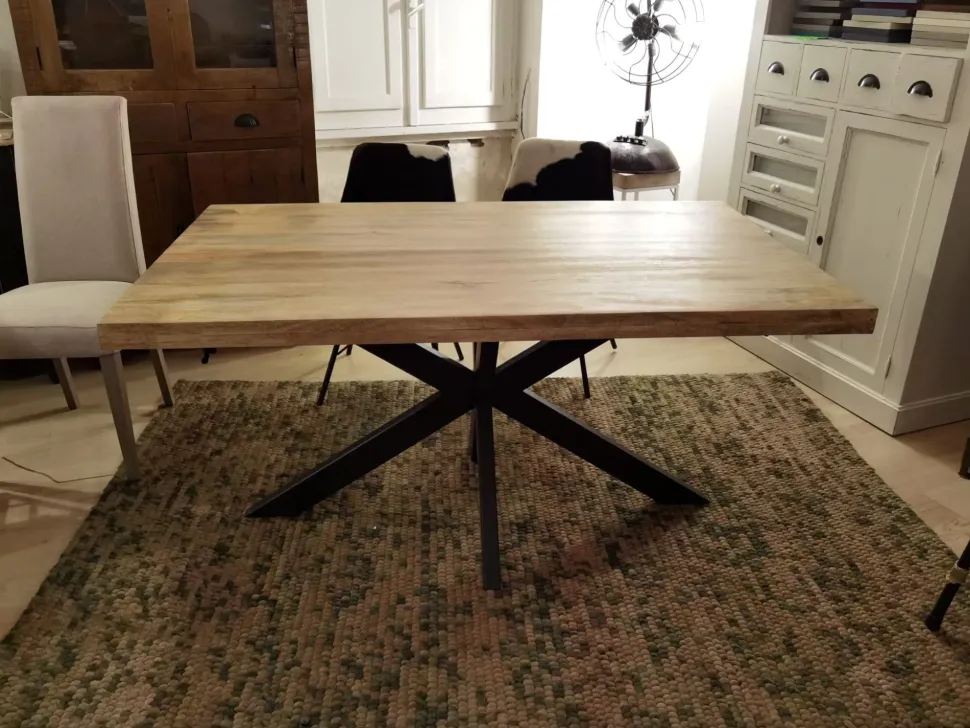 Tavolo in legno rettangolare Tavolo industrial design base ferro legno in offerta Outlet etnico in offerta outlet