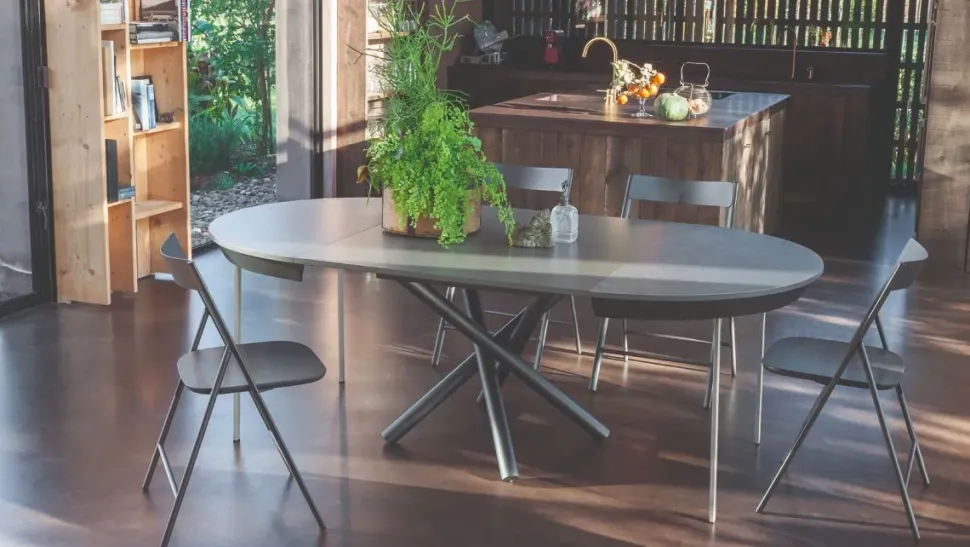 Tavolo in offerta outlet modello Fahrenheit round super di Altacom