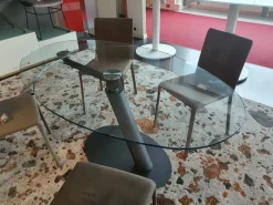 Tavolo in vetro ovale One Easyline a prezzo ribassato