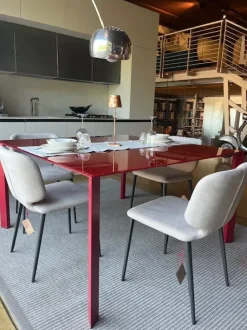 Tavolo in vetro quadrato Akashi Midj in offerta outlet