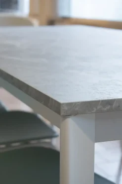 Tavolo Mario La primavera in laminato Rettangolare allungabile scontato 40%