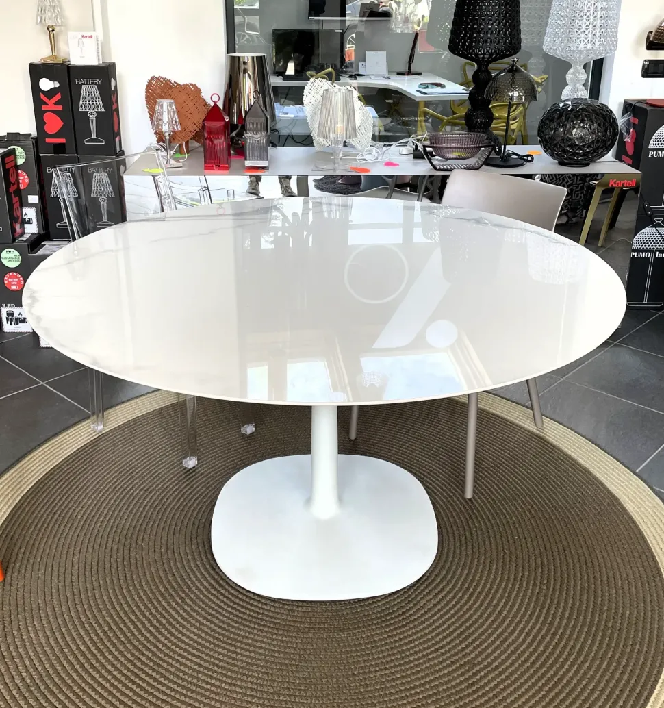 Tavolo Multiplo tondo di Kartell scontato del 40%
