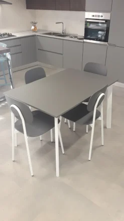 Tavolo Otello basic Point house in OFFERTA OUTLET -41%