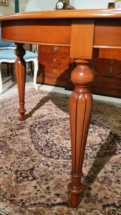 Tavolo Ovale allungabile di Artigianale scontato del 50%