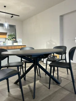 Tavolo ovale allungabile Giove di Connubia a prezzo riservato